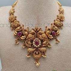 Latest 20 Grams Gold Necklace Designs, Nakshi Jewellery, Antique Gold Pendant, Women Gold Necklace, Lariat Necklaces, Fashion Jewelry Necklaces Gold, Simple Necklace Designs, Neck Pieces Jewelry