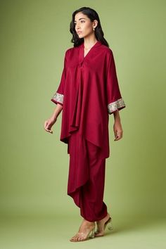 Shop for Aakaar Maroon Cotton Silk Sequin Embellished Tunic And Draped Skirt Set for Women Online at Aza Fashions Cotton Silk Top With Cutdana Traditional Drape, Festive Dola Silk Top With Cutdana Detailing, Silk Embellished Tunic Kurta, Red Embellished Silk Kurta, Semi-stitched Multicolor Cutdana Top, Sequin Tunic, V Neck Tunic, Draped Skirt, Gold Sequin