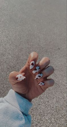 Almond Shape Cow Print Nails, Country Nails Almond Shape, Almond Nails Designs Western, Western Almond Shape Nails, Almond Nails Cow Print, Fall Cow Nails, Cow Nails Brown, Almond Cow Print Nails, Almond Western Nails