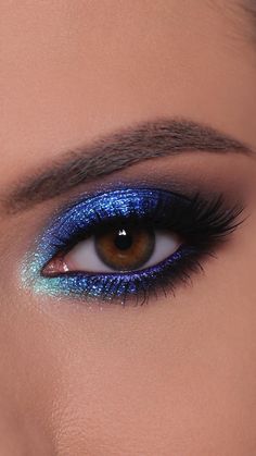 ey aesthetic eyes aesthetic eye aesthetic eye eye makeup eyes eye drawing eye make up eye makeup tutorial ey eye makeup ideas Beauty Bay Eyeshadow Looks, Make Up Inspo Colorful, Colorful Smokey Eye Makeup, Dark Blue Eyeshadow Looks, Acotar Makeup, Blue And Black Makeup, Easy Eye Makeup Looks, Colourful Makeup Looks, Blue Glam Makeup