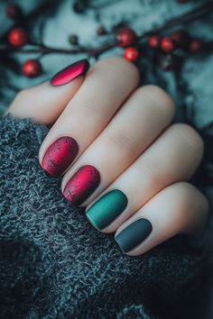 Sort simple and cute christmas nail design. Nail Design For Christmas, Christmas Nail Design, Design For Christmas, Cute Christmas Nails, Holiday Patterns, Fall Nail Colors, Christmas Nail Designs, Elegant Red