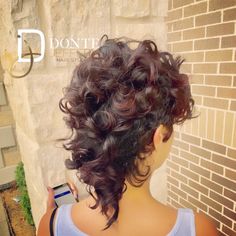 Curly Mohawk Hairstyles For Black Women, Long Mohawk Hairstyles For Women, Curly Mohawk Quick Weave Hairstyles, Curly Hair Mohawk Women, Women’s Mohawk Haircut, Layered Mohawk Black Woman, Mohawk Hairstyles For Women, Curly Mohawk Hairstyles, Mohawk Styles