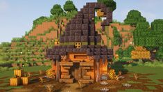 Minecraft Builds Enchanting, Minecraft Potion Hut Ideas, Minecraft Fantasy Witch House, Mincraft Idea Halloween House, Cute Fall Minecraft Houses, Minecraft Halloween Town Ideas, Witches Cottage Minecraft, Halloween Themed Minecraft House, Cute Witch House Minecraft