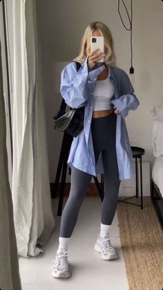 Leggins Outfit, Outfits Leggins, Look Legging, Looks Street Style, Athleisure Outfits, Mode Inspo, Sporty Outfits, Looks Style, Winter Fashion Outfits