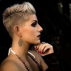 Super Short Pixie, Gorgeous Braids, Super Short Hair, Pixie Styles, Very Short Hair, Short Pixie Haircuts, Short Blonde, Short Hair Styles Pixie