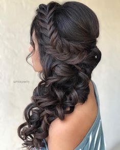 Side Curls Hairstyles, Greek Hairstyles, Greek Hair, Braided Side, Side Braid Hairstyles, Quince Hairstyles