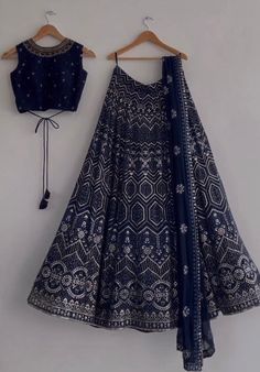 Bollywood Lengha, Lehenga Bollywood, Pakistani Bridal Lehenga, Bridal Lehenga Online, Simple Lehenga, Trendy Outfits Indian, Lehenga Designs Simple, Georgette Dupatta, Lengha Choli