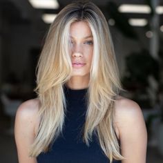 Crisp Long Layered Straight Hairstyle Long Shag Haircut, Oval Face Haircuts, Oval Face Hairstyles, Long Layered Hair, Long Straight Hair, Oval Faces