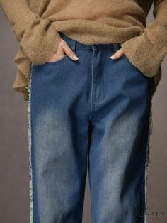 Lasaky - Classic Denim Jeans in a Timeless Fit Blue Washed Jeans For Winter, Winter Denim Jeans With Frayed Hem, Winter Jeans With Frayed Hem, Casual Winter Bottoms With Frayed Hem, Trendy Denim Jeans, Trendy Denim, Striped Turtleneck, Urban Style, Printed Pants