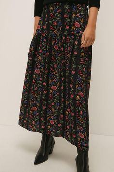 Stripe Floral Printed Midi Skirt Midi Floral Skirt, Transitional Aesthetic, Floral Converse, Autumn Skirt, Midi Skirt Outfit, 2024 Outfits, Chunky Knits, Oasis Fashion, Printed Midi Skirt