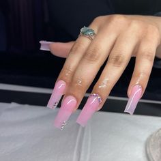 Acrylic Nails Stiletto, Barbie Pink Nails, Gel Nails French, Nail 2024, Spring Nail Designs, Cute Spring Nails, Gel Nails Diy