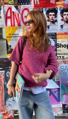 2025 Outfit Inspiration, Fall Sunny Day Outfit, Basic Colorful Outfits, Grace Murphy Outfits, Trend 2024 2025 Fashion Winter Outfit, Vancouver Canada Outfits, Outfits For Pale Skin, Monki Outfit, Winter Clothing Ideas