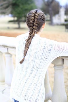 Infinity Braid Combo | holds well and looks neat and tidy! 5 Minute Hairstyles, Girl Short Hair, Everyday Hairstyles, Fish Tail Braid, Volleyball Hairstyles