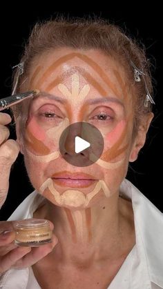 800K views · 44K likes | Samer Khouzami on Instagram: "#samerkhouzamicosmetics #samerkhouzami" Make Up Transformation, Samer Khouzami, Effortless Makeup, Eye Makeup Guide, Full Makeup Tutorial, Eye Make Up Videos, Face Contouring Makeup, Influencer Tips, Contouring Makeup