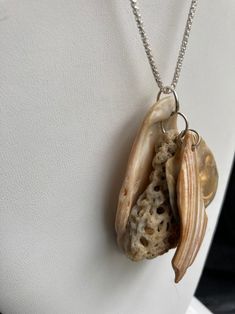 Sea Shell Pendant Necklace, Sea Shell Clustered on Sterling Plated Rings With a Sterling Plated 20 Loop Chain - Etsy Shell Charms Jewelry, Seashell Pendants, Petoskey Stone, Lake Decor, Shell Choker, Chain Loop, Choker Pendant, Arizona Turquoise, Shell Pendant