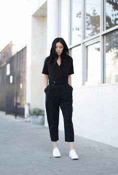 12 Outfits New York City Girls Would Wear Over and Over Again | WhoWhatWear Jumpsuit Outfit Casual Sneakers, Suits And Sneakers, Outfits New York, Nyc Outfits, Jumpsuit Outfits, Boiler Suit