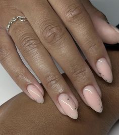 Oval Nails Inspiration, Pearly Nails, Classy Gel Nails, Acrylic Nails Stiletto, Stilleto Nails Designs, Nails Brown, December Nails, Acrylic Toe Nails, Sassy Nails