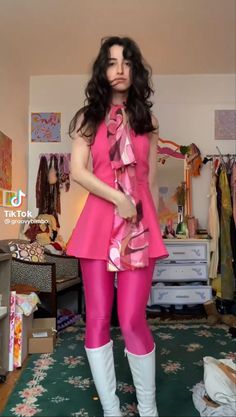 60s Fashion Women 1960s Outfits Classy, Pink 60s Outfit, Hairspray Outfits, Modern 60s Outfits, 60s Outfits Aesthetic, 60s Fashion Women 1960s Outfits, 60s Outfits For Women, Retro Outfits For Women, 60s Inspired Outfits