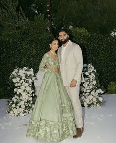 Engagement Couple Outfits Indian, Engagement Lehenga Designs, Engagement Outfits Indian Couple, Engagement Outfits Indian, Engagement Lehengas, South Indian Engagement, Indian Engagement Outfit, Indian Engagement Photos, Indian Reception Outfit