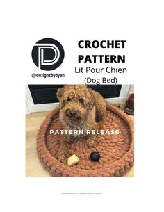 a dog is sitting in a crochet bed with the words pattern below it