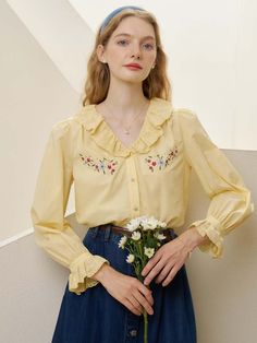 *Please note that all items marked ‘Final Sale’ are no exchanges or refunds.



Color
Yellow


Detail
Smart lotus leaf lace embellishes the neckline, creating a casual and lazy atmosphere; selected 60S high-count cotton, light and comfortable, fine and soft, moisture-absorbing and breathable; straight H-shaped version, full of tolerance; heavy industrial color embroidery, rich patterns Three-dimensional, tight embroidery thread; lined



Composition
100% cotton



Washing Method

*Please note th Cottage Outfit, Color Embroidery, Simple Retro, Fashion Sketch, Lotus Leaf, Vintage Inspired Outfits, Yellow Blouse, Flounce Sleeve, Hanging Storage