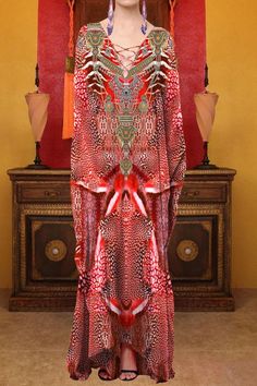 Shop Womens Silk Kaftan in Red - Find Top 10 Designer Silk Kaftan Dresses at Shahida Parides and Get trending loungewear kaftans_Womens_Kaftan Dresses For Vacation, Red Kaftan, Silk Kaftan Dress, Long Caftan Dress, Beach Caftan, Caftan Tunic, Kaftan Dresses, Morning Dress, Kaftan Designs