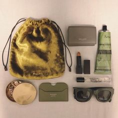 What Is In My Bag, Everyday Bag Essentials, Handbag Essentials, In My Bag, Inside Bag, What Matters Most, My Bag