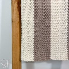 close up of the texture of a suzette stitch baby blanket Crochet Blanket Stitches, Textured Blanket, Blanket Stitches, Start Crocheting, Modern Crochet Blanket, Crochet Stitches For Blankets, Stitch Collection, Crochet Terms, Blanket Crochet Pattern