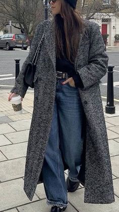 Wide Leg Jeans Outfit Winter 2023, Winter Streetstyle 2024, Streetstyle Winter 2023, Danish Fashion Women, Danish Fashion Copenhagen Street Style, Copenhagen Street Style Winter, Wide Leg Jeans Outfit Winter, Danish Street Style, Wide Leg Jeans Winter