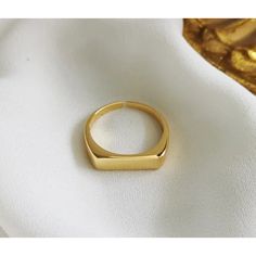 Elevate Your Jewelry Game With Our Stunning Women's 18k Gold-Plated Adjustable Bar Band Ring. This Elegant Piece Is Expertly Crafted From High-Quality Materials And Features A Luxurious Gold-Plated Finish That Will Elevate Any Outfit. Its Adjustable Design Ensures The Perfect Fit For Any Finger, Making It A Versatile Addition To Your Collection. With Its Sleek And Modern Bar Band Design, This Ring Is Both Eye-Catching And Sophisticated. The 18k Gold Plating Adds A Touch Of Luxury While Also Prov Minimalist Gold Rings, Band Design, Modern Bar, Gold Wedding Band, Boutique Jewelry, Ladies Boutique, Womens Jewelry Rings, Adjustable Rings, Gold Plating