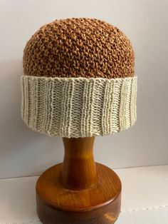 Seed stitch hand-knit hat in 100% Merino wool. Cream ribbed brim. Pom-pom is optional. 22" adult hat, very warm. Hand wash and air dry. Hand Knit Hat, Seed Stitch, Knit Hat, Air Dry, Hand Knitting, Merino Wool, Knitted Hats, Caps Hats, Accessories Hats