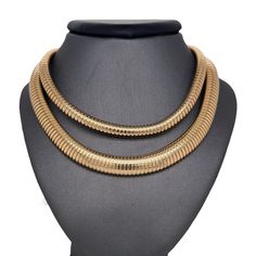 𝓦𝓮𝓵𝓬𝓸𝓶𝓮 ♥ Our beautiful Dome Ribbed Tubogas Chain Necklace handcrafted in 14K Italian Yellow gold. This flexible chain is crafted with ribbed texture, polished finish and a box clasp with safety closure. The chain is crafted with the option of 5.5mm or 8.5mm Chains. The chain looks beautiful on its own or can be stacked amongst other necklaces and chains. If you desire a length that is not listed below kindly send us a message. *Please check measurements, items may appear larger on the sc Classic Luxury Snake Chain Necklace For Formal Occasions, Luxury Spiral Necklaces For Women, Luxury Diamond Cut Necklace With Snake Chain, Luxury Spiral Necklace For Women, Yellow Gold Necklace, Snake Necklace, Box Clasp, Ribbed Texture, Snake Chain