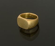 18k solid gold Signet Ring, 18k gold Square Statement Ring, Handmade, Fine Jewelry, Unisex gold signet ring Resizable. Available in 14k solid Gold & silver Size 13.5 US size 6.5 Weight 14.8g Square top 11 mm \ 16 mm (Please contact me for a different size or metal and the Price) Free Shipping! You are welcome to visit my shop for more of my designs: https://www.etsy.com/shop/GoldArtJewelry More Rings: https://www.etsy.com/shop/GoldArtJewelry Please take a moment to read my shop policies befo 14k Gold Polished Finish Signet Ring, Modern Yellow Gold Hallmarked Signet Ring, Luxury Hallmarked Brass Signet Ring, Modern Gold-plated Yellow Gold Signet Ring, Modern Gold Square Signet Ring, Wide Wedding Rings, Sterling Silver Mens Rings, Square Top, Handmade Fine Jewelry