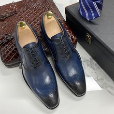 Classic Mens Oxford Shoes Cow Genuine Leather Classic Luxury Lace Up Brogue Italian Party Wedding Mens Oxford Shoes, Italian Party, Dress Shoes For Men, Oxford Shoes Men, Wedding Business, Business Dresses, Party Wedding, Dress Shoes Men, Oxford Shoes