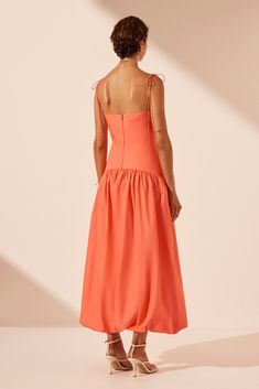 MAIORI GATHERED BUBBLE MIDI DRESS | CORAL | DRESSES | SHONA JOY – Shona Joy International Summer Midi Dress With Ruched Fitted Bodice, Daywear Ruched Maxi Dress With Fitted Bodice, Cotton Ruched Maxi Dress, Ruched Cotton Maxi Dress, Cotton Maxi Dress With Ruched Details, Spring Midi Dress With Gathered Waist And Fitted Bodice, Spring Midi Dress With Fitted Bodice And Gathered Skirt, Spring Midi Dress With Gathered Skirt And Fitted Bodice, Cotton Ruched Midi Sundress