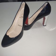 In Good Pre-Owned Condition With Unique Metallic/Silver Heels. Just Beautiful . See Photos For Small Knicks On Heels. No Box. No Dust Bag. Silver Patent Leather Heels For Formal Occasions, Formal Silver Patent Leather Heels, Elegant Silver Patent Leather Heels, Silver Heels With Contrasting Heel Counter For Evening, Silver Heels With Contrasting Heel For Evening, Silver Formal Court Shoes With Padded Heel, Formal Silver Court Shoes With Padded Heel, Luxury Silver Heels With Leather Sole, Elegant Silver Court Shoes With Padded Heel