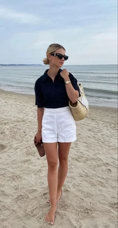 Top 25 Best Old Money Aesthetic Outfits - Must Have Summer Outfits 2024 15 Coastal Fits, Professional Fits, Summer Minimal, Europe 2024, Ny Outfits, Nyc Outfits, Work Fits, 2024 Outfits, Europe Outfits