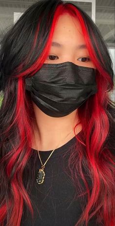 Peekaboo Hair Colors, Split Dyed Hair, Hair Color Underneath, Red Hair Inspo, Peekaboo Hair, Black Hair Dye, Dyed Red Hair