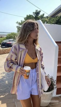 Tropical Rainy Day Outfit, Beach Style 2023, California Summer Outfits, Italian Summer Outfits, Summer Outfits 2024, Italy Outfits, Italian Summer, Summer Inspo, Summer 24