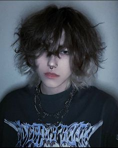 Emo Spiky Hair, Grunge Hair Male, Black And Blonde Mullet, Alt Short Haircut, Agender Hairstyles, Short Grunge Hair, Hair Inspiration Short, Shot Hair Styles, Gender Envy