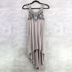 Free People Vision Quest Embellished Tank Tunic Women's Size Xs Gray Ob399396 Size: Women's Xs Measurements: Chest: 31" Length: 23" Condition: New With Tags Vision Quest, Free People Tunic, Womens Tunics, Free People Tops, Tunics, Tunic Tops, Free People, Womens Sizes, Womens Tops