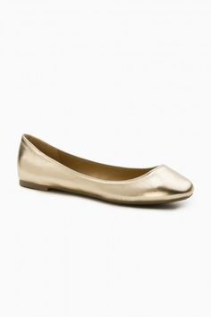 Waverly Flat in Gold. Spring Summer Fashion Trends, Shoe Shine, Bridesmaid Shoes, Gold Flats, Kinds Of Shoes, Dress Store, Summer Fashion Trends, Closet Fashion, Vintage Clothes