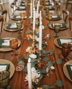 gold chargers Wedding Table Decor Inspiration, Terracotta Sage Wedding Decor, Cocktail Hour Appetizer Table, Fall Wedding Centerpieces For Long Table, Fall Wedding Farmhouse Table Decor, Cozy Chic Wedding, Simple Fall Wedding Florals, Farmhouse Table Setting Wedding, Fall Wedding Table Decor Simple