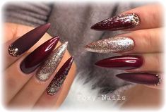 Red Wine Color Nails Design, Wine Glitter Nails, Deep Red Nails Designs Burgundy, Gold And Red Nails Ideas, Holiday Nails Red And Gold, Arabian Nails, Bordeaux Nails, Red Wedding Nails, Nail Art Designs 2023