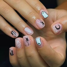 Here is my collection of ideas for extended and natural short nails, which I hope will inspire you for creative nail art! Horror Nails, Halloween Manicure, Mens Nails, Fake Nails Designs, Nail Candy, Nails Only, Halloween Nail Designs