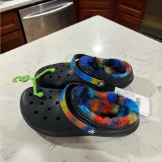 Crocs Unisex Kid Girl Boy Black/Spray Dye Classic Lined Clog Us 6 Youth Nwt Euro Size 38-39 Brand New Without Box!!! Fuzzy Crocs, Small Black Crocs Toddler, Lined Crocs, Toddler Crocs, Blue Crocs, Platform Crocs, Crocs Slippers, Pink Crocs, White Crocs