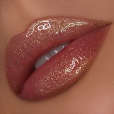 Dag Make Up, Glitter Lip Gloss, Gold Lips, Anastasia Beverly Hills Makeup, Glitter Lips, Eye Makeup Art, Makeup Pictures