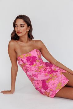 Marlina Strapless Jacquard Mini Dress Pink Birthday Dinner Inspo Outfits, Preppy Homecoming, Floral Hoco Dress, Unique Hoco Dresses, Fashion Course, Floral Homecoming Dresses, Hoco Inspo, Mini Dress Strapless, White Strappy Heels