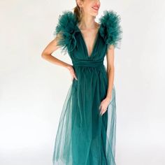 This Is A Beautiful Dress I Ordered For A Black Tie Wedding, Ended Up Not Wearing And Then Found Out It Was Final Sale. Never Worn, Amazing Color And Super Fun Sleeves. V-neck Tulle Dresses For Evening, Elegant Green Tulle Maxi Dress, Spring Cocktail Tulle Gown, Green Tulle Maxi Dress For Party, Green Fitted Tulle Maxi Dress, V-neck Tulle Maxi Dress For Formal Occasions, Formal V-neck Tulle Maxi Dress, Chic Green Wedding Dress, Green Tulle Maxi Dress