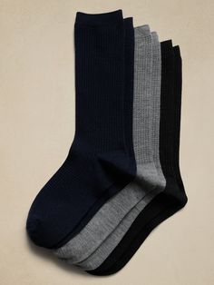 This sock is knitted from our best-selling blend of beautiful Merino wool and modal, which adds softness and a smooth finish.  Sustainability: Made with TENCEL™ modal, sourced from European beechwood trees, harvested from sustainably managed forests.  Waffle-knit stitch.  Set of 3 pairs.  Fits men's shoe sizes 8-12. Outfit References, Handbag Essentials, Men's Shoe, Knit Stitch, Men Shoes Size, Waffle Knit, Mens Socks, Mens Fitness, Merino Wool